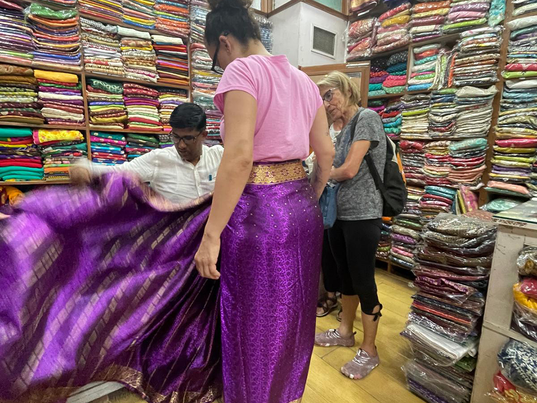 india08